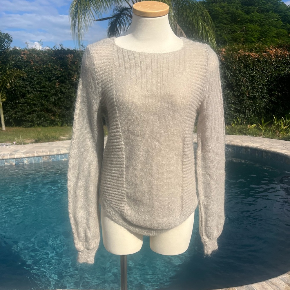 Sundance Cream / Taupe Women's Sweater Medium